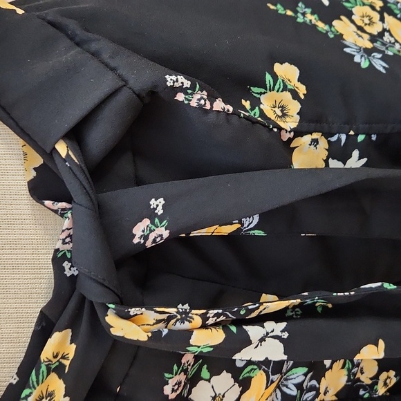 Divided H&M high slit black floral flowy pants sheer fabric size 12 SHEER - Picture 4 of 11